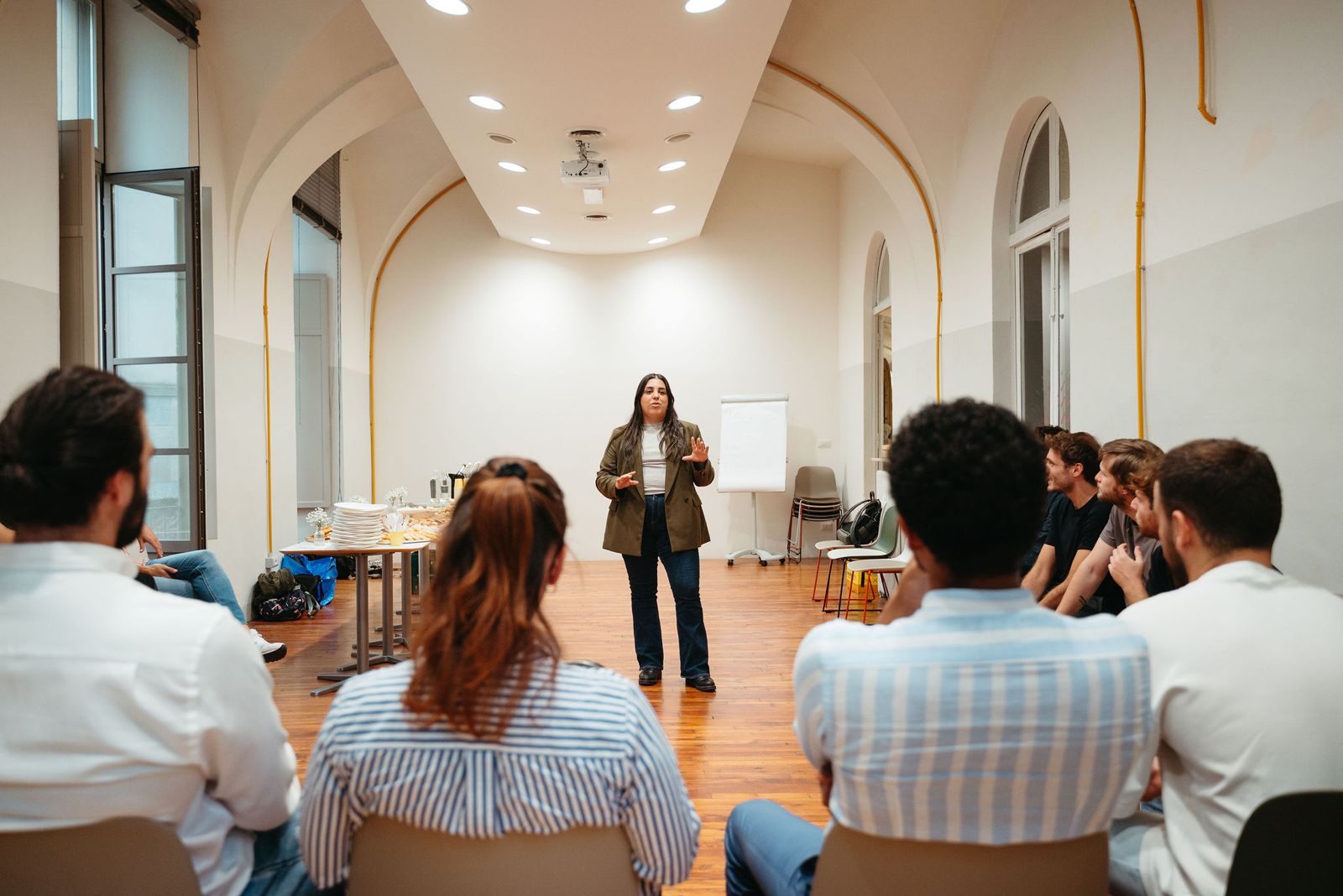 Federica Russo speaking to a group of startup founders